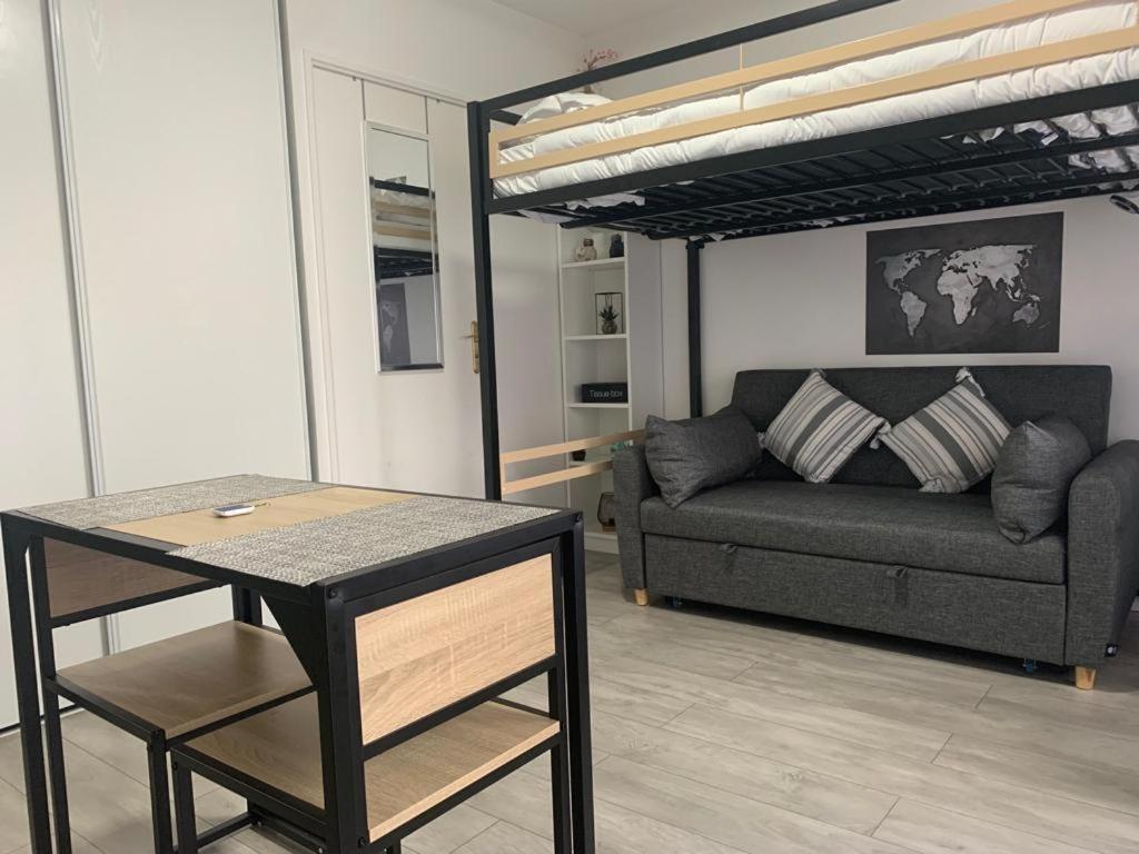 뷰씨 쎙 죠흐쥬 Studio - 1 Min Rer - 10Min Disney & 30 Min Paris - Free Parking & Wifi 아파트 외부 사진